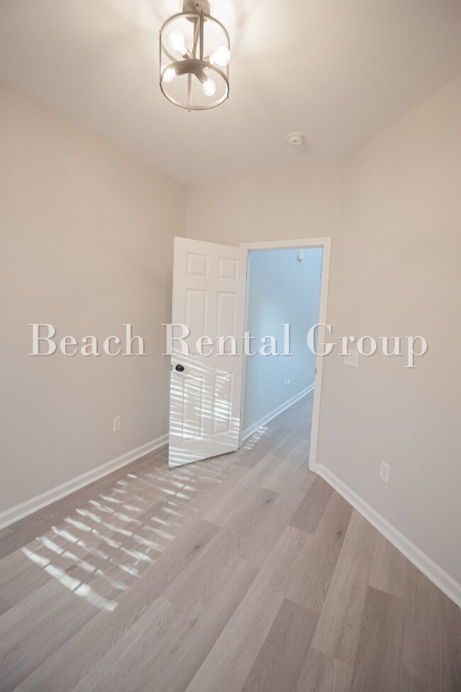 Photo - 4 Bedroom in Loris with Screened Patio