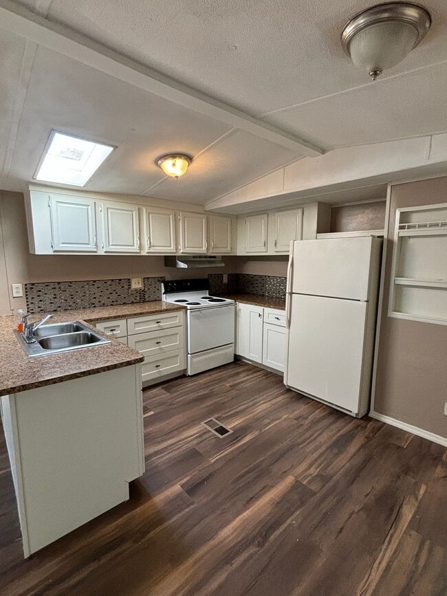 Photo - Great home with lots of space!