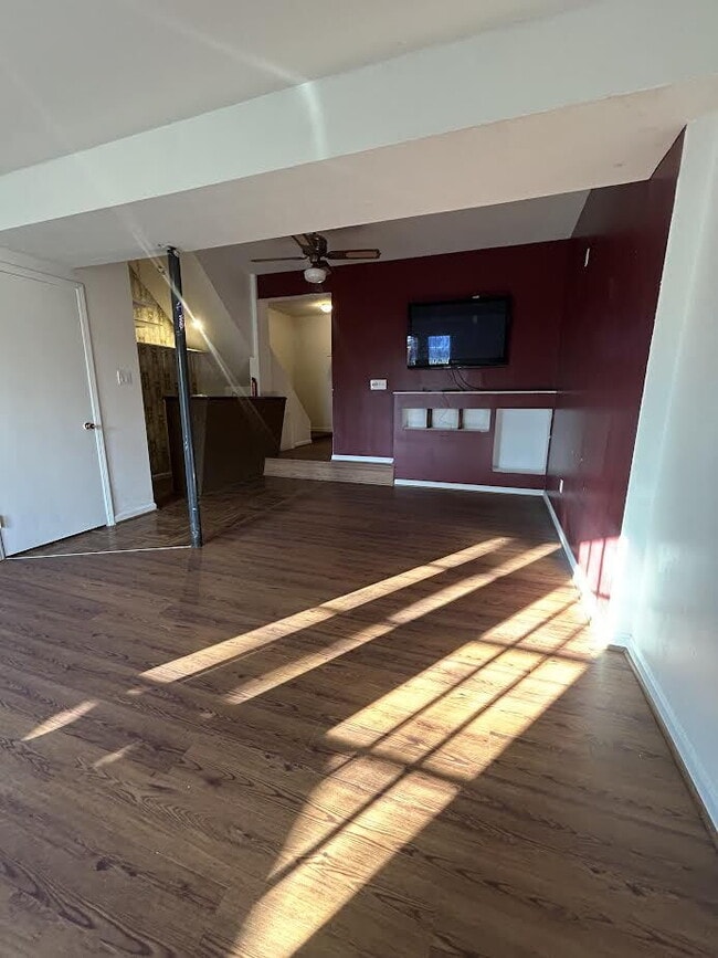 Photo - "Charming 3-Bedroom Townhome with 2 Full Baths in Front Royal!"