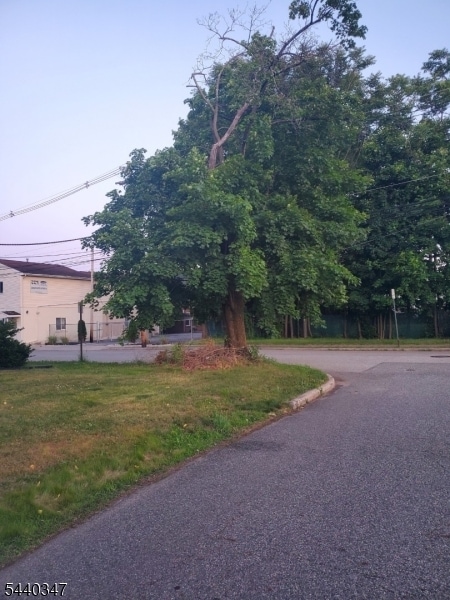 Photo - 2 Leonard Pl Unit 2B