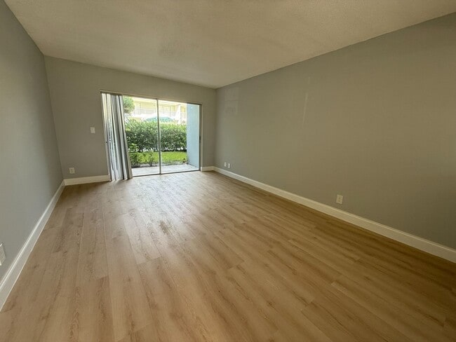 Photo - Brandon Palm Springs Apartment Homes