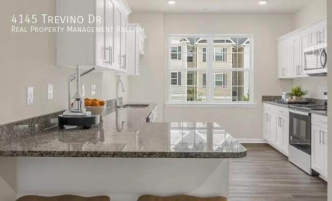 Photo - Room in Townhome on Trevino Dr