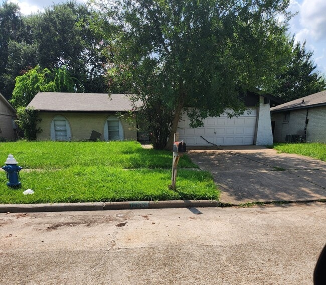 Building Photo - 10534 Westedge Dr Rental