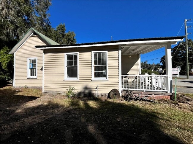 Photo - 303 North Way