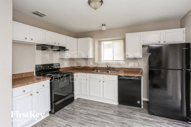 Photo - 1269 Roan Dr