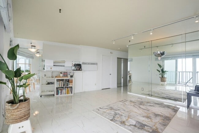 Photo - 565 Esplanade Unidad 108