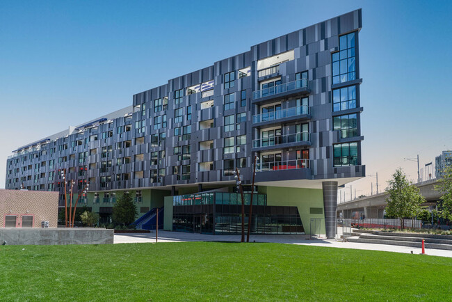 property exterior - Upper Ivy Residences Rental
