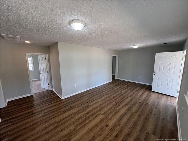 Photo - 2690 Belhaven Rd