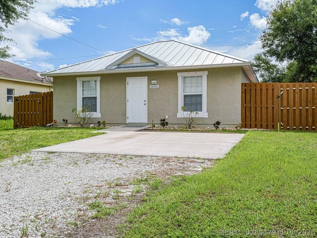 Photo - 1456 25th Ct SW