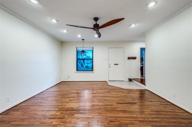 Photo - 4932 N Hall St Unidad 4932