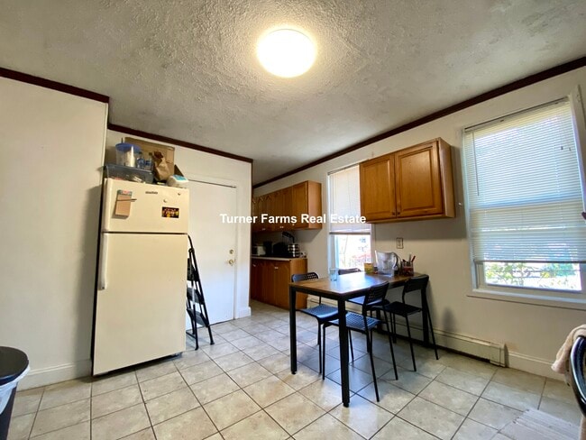 Photo - 205 Hillside St Unit 1