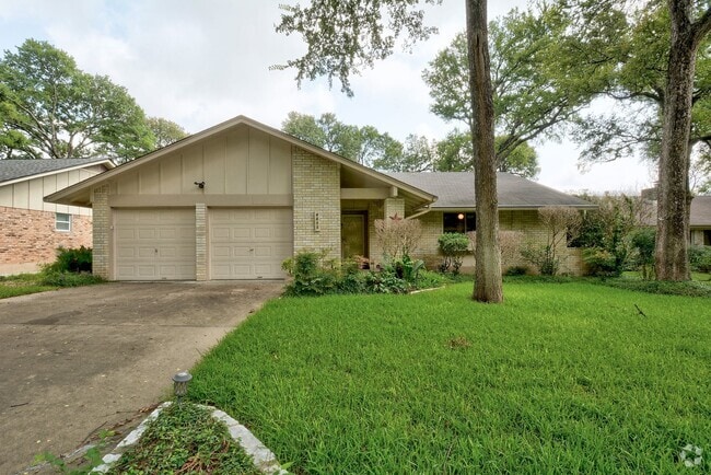 Building Photo - 4802 Gerona Dr Rental