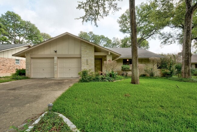 Building Photo - 4802 Gerona Dr Rental