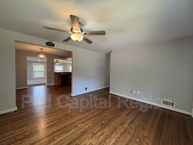 Photo - 4706 Red Fox Rd