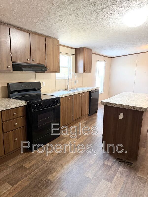 Photo - 863 Pecan Rd
