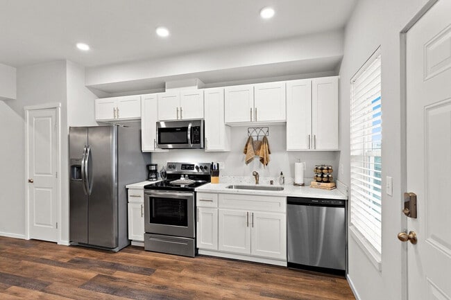 Photo - 624 E 32nd St Unidad ID1296629P