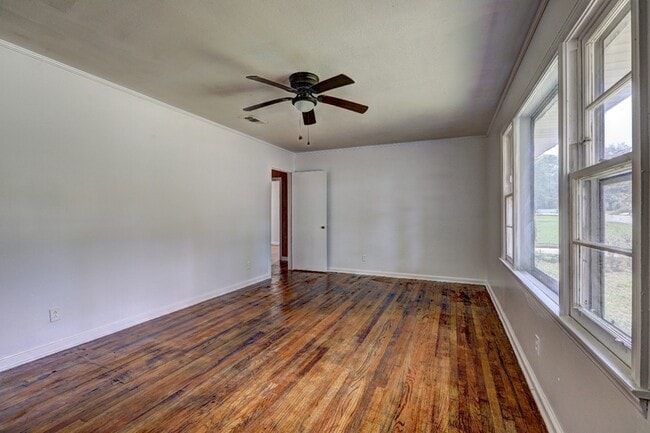 Photo - 3292 Arnwood Ave