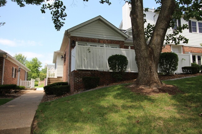 Photo - 173 Carriage Ct