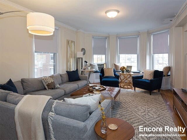 Building Photo - 1284 Beacon St