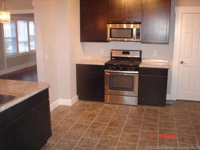 Photo - Large 3bed/2bath with full basement