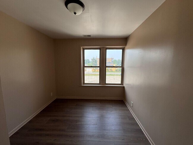10214 S Martin Luther King Dr Unit 3W