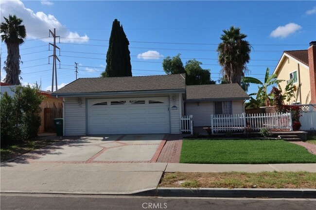 Photo - 5092 Yearling Ave House