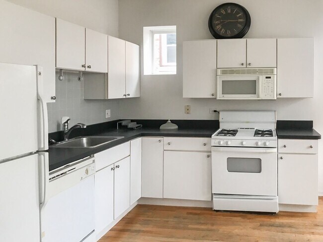 Photo - 1034 N Damen Ave Unit 1022-10