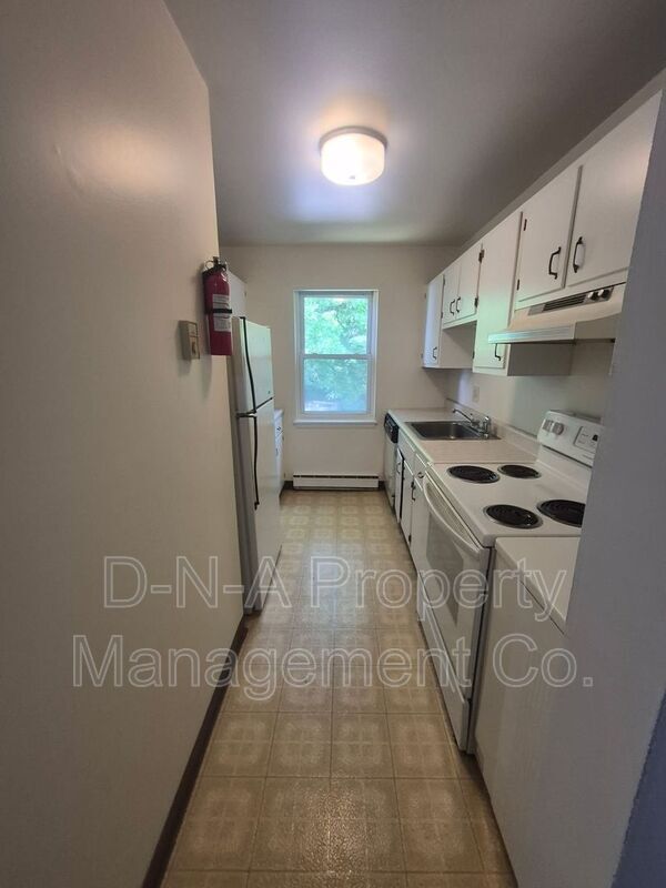 Photo - 404 Woodcliff Ave Unit #1-202