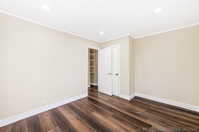 Photo - 723 21st St Unit B