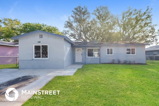 Building Photo - 2141 23rd St SW