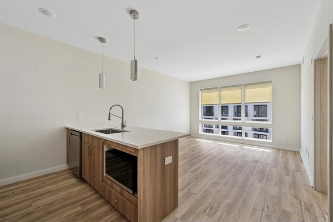 Building Photo - 3729 Lancaster Ave