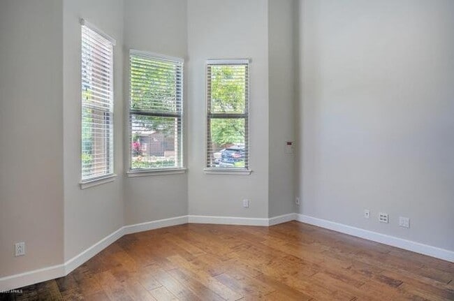 Photo - 617 S Roosevelt St