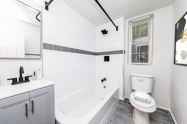 Photo - Barbara Court