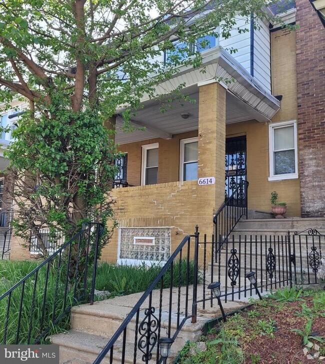 Building Photo - 6614 N Smedley St Rental