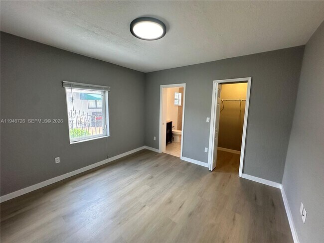 Photo - 1436 SW 21st St Unit 1