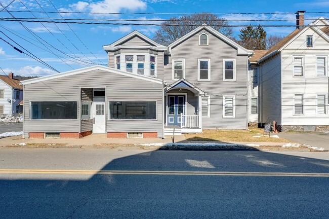 Photo - 183 W Main St Unidad 3