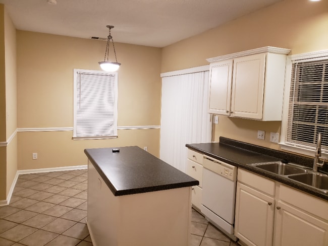 Photo - 107 Shining Armor Ct