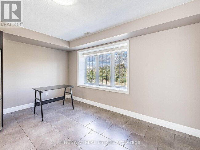 Photo - 275 Old Huron Rd