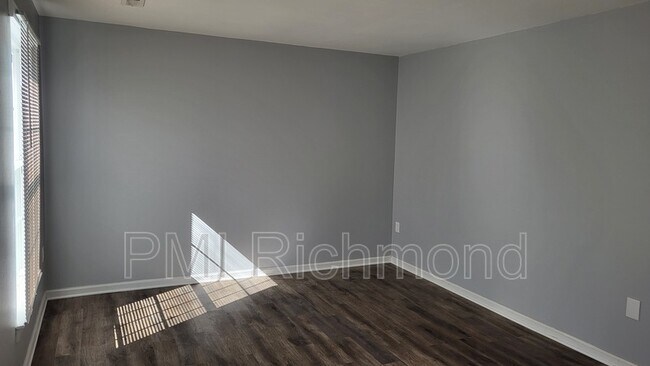 Photo - 3253 Hunters Mill Dr