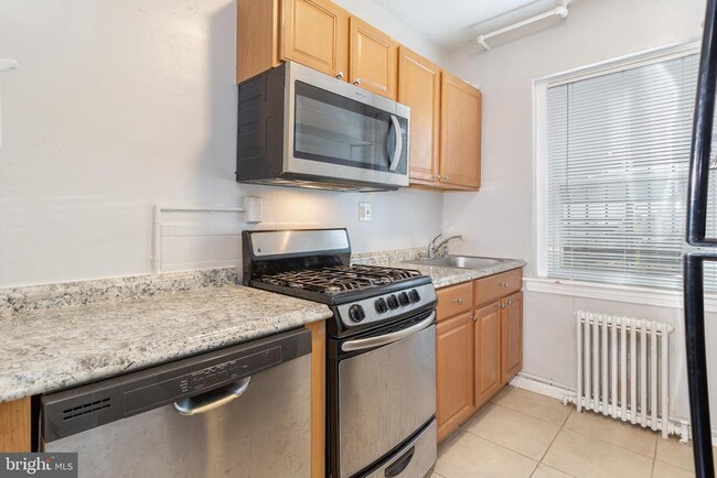 Photo - 2415 Ontario Rd NW Apartment Unit 102