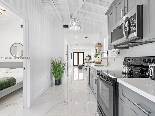 Photo - 2171 NW 49th St