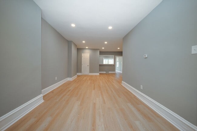 Photo - 732 Buck Ln