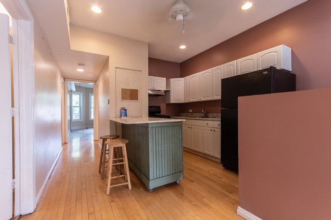 Photo - 3849 W School St Unit 1