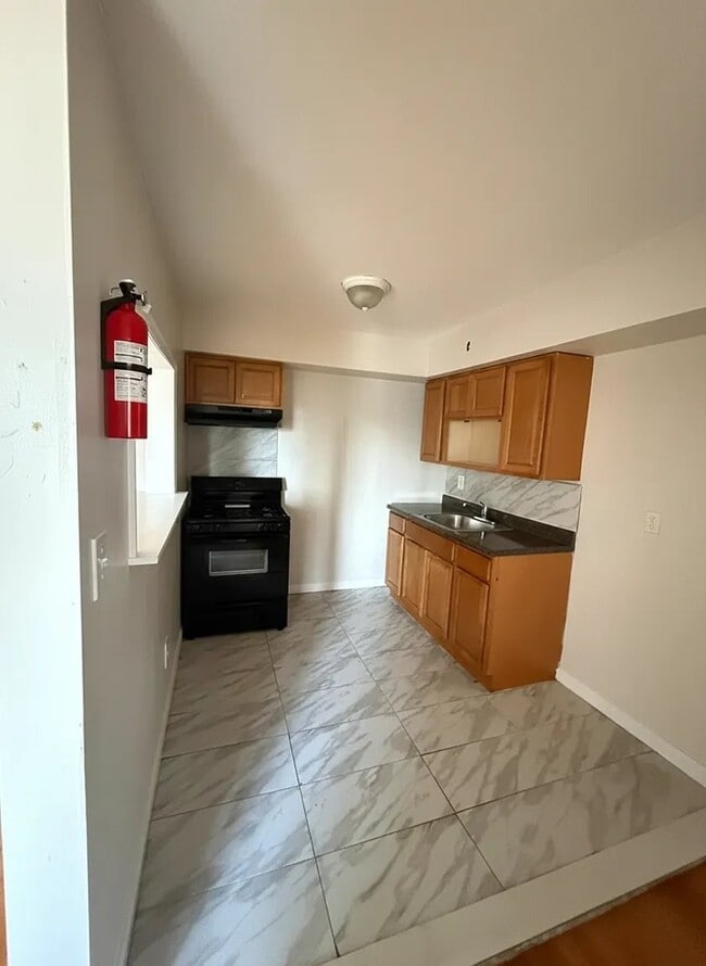 Photo - 342 Roseville Ave Unidad 1