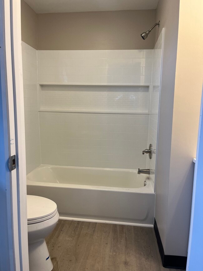 Bathroom - 159 Mineral Springs Rd Unit UF