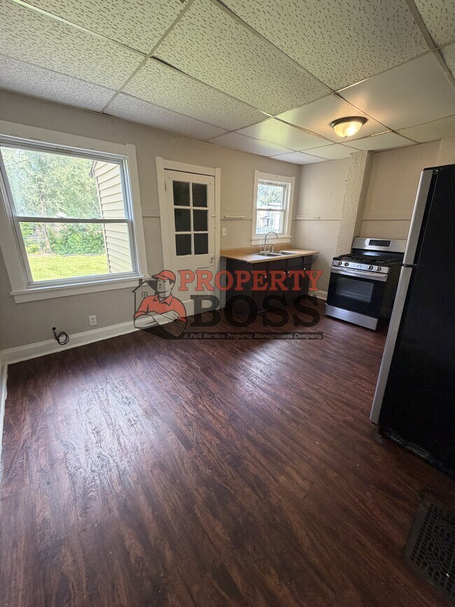 Photo - 1223 Lyons St