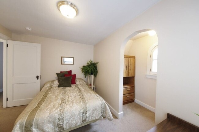 Photo - 723 S Allen St