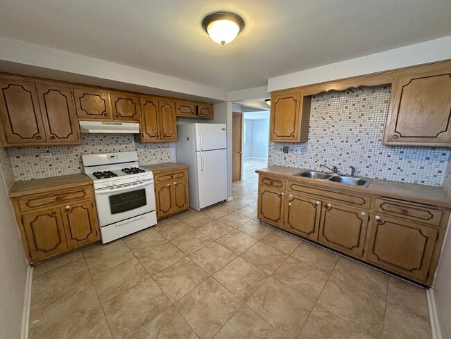 Photo - 7400 N Harlem Ave Unit GE