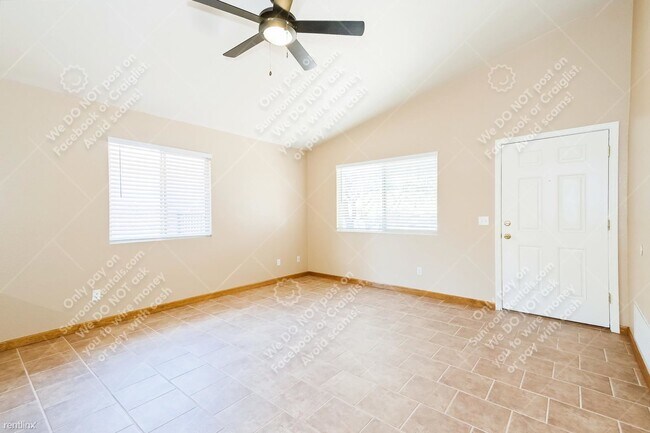 Photo - 3 br, 2 bath House - 9463 E Pale Blue Topa...