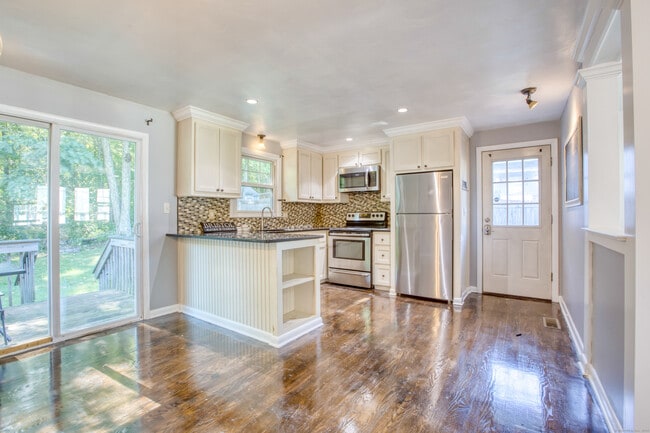 Photo - 171 Newell Ave